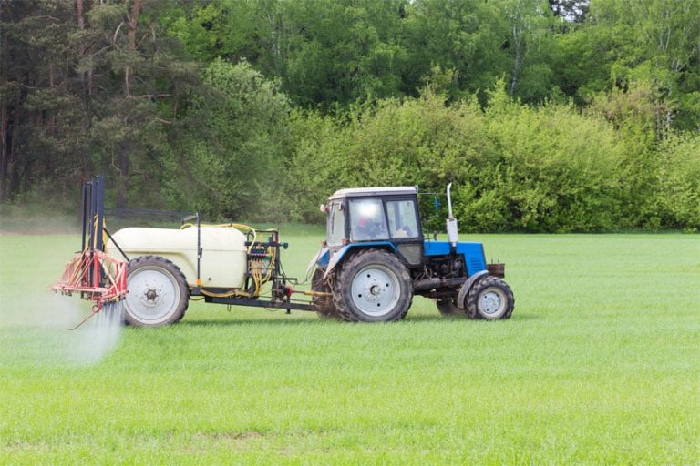 Top 7 Best Tow Behind Sprayers: A Comprehensive Review
